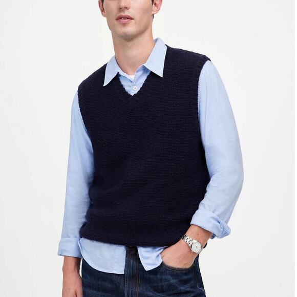 Madewell Bouclé Sweater Vest Wool Blend Sleeveless V-Neck Navy Blue NWT Medium - Picture 1 of 7